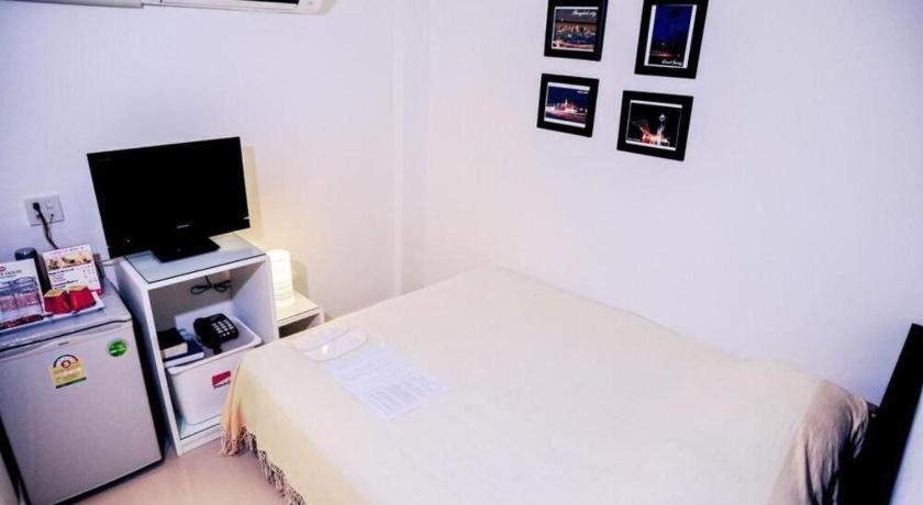 House Hotel