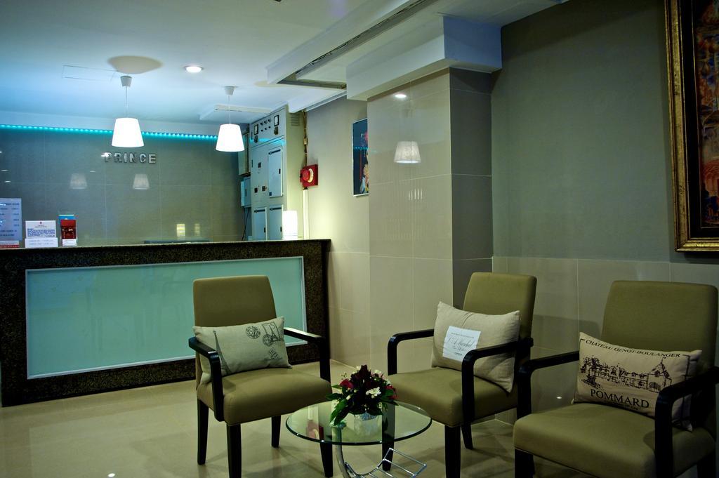 Khách sạn House 3*