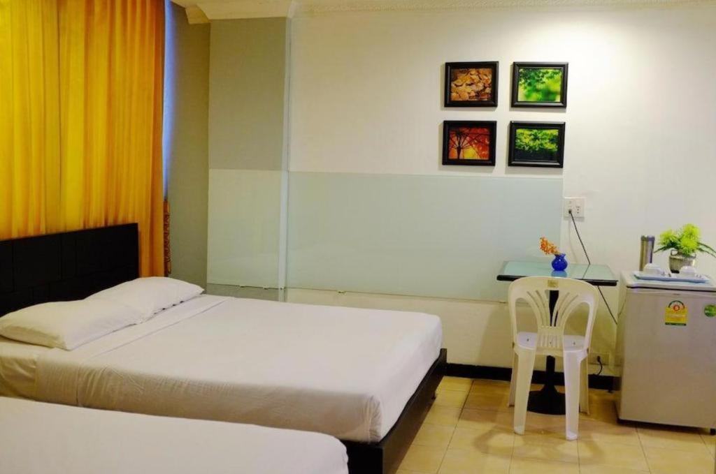 House Hotel